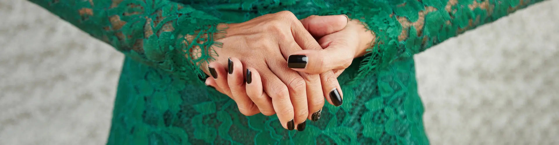 Dazzle Dry Australia & New Zealand Find out what colour nails go with an emerald-green dress